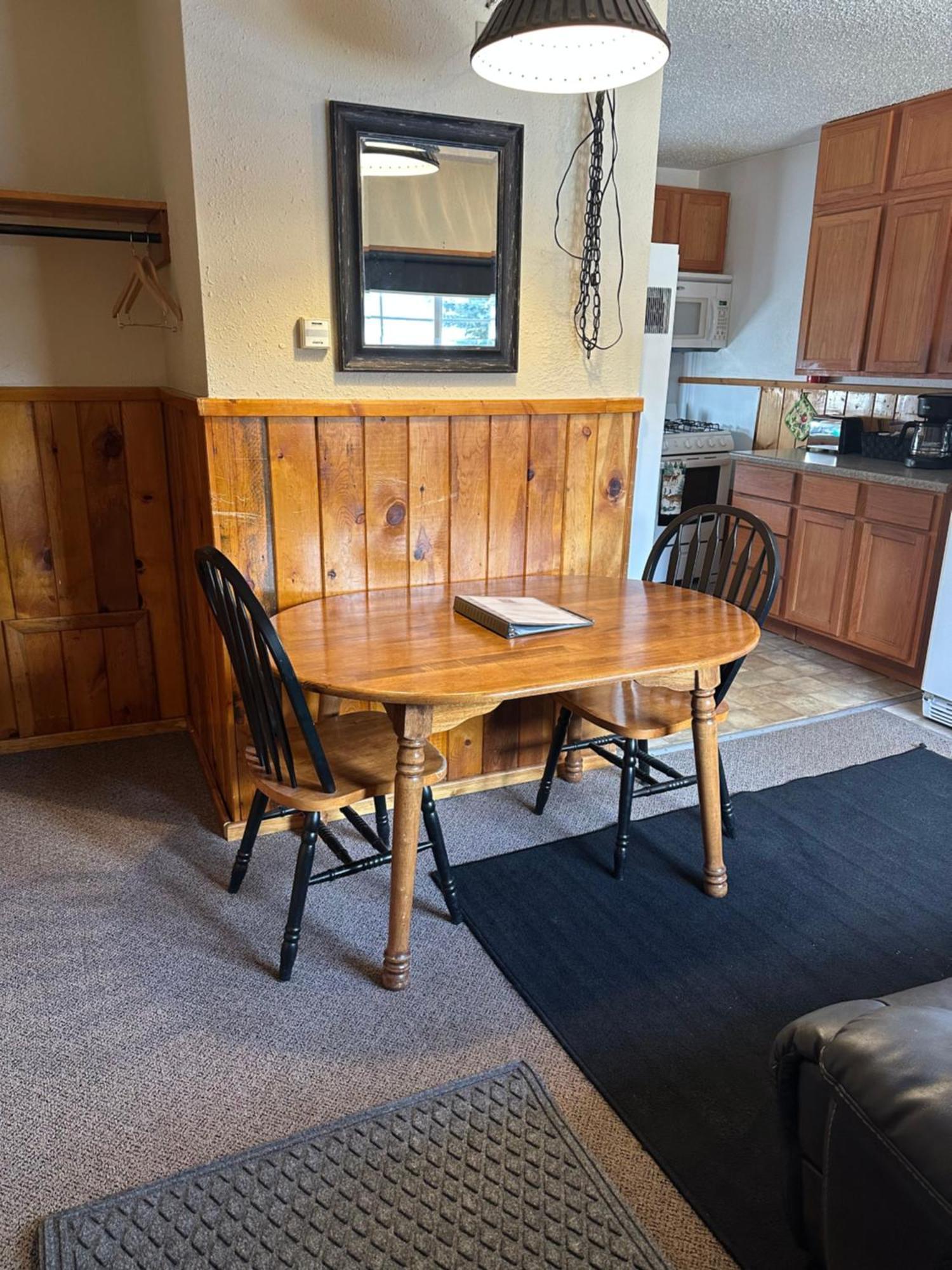 Deer Lodge Red River Room photo
