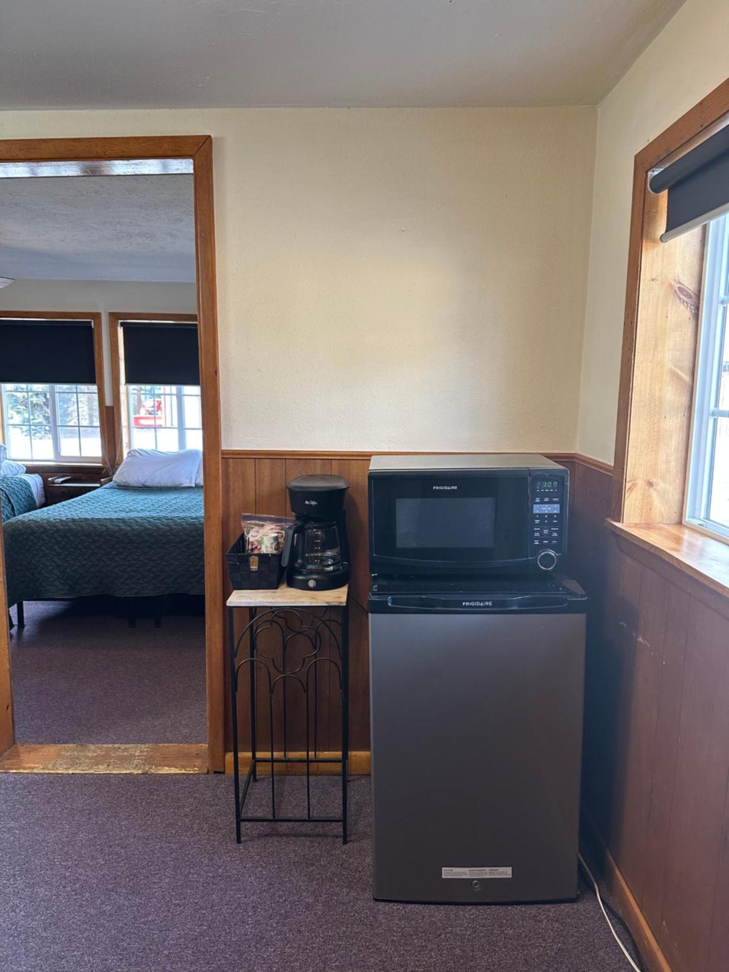Deer Lodge Red River Room photo